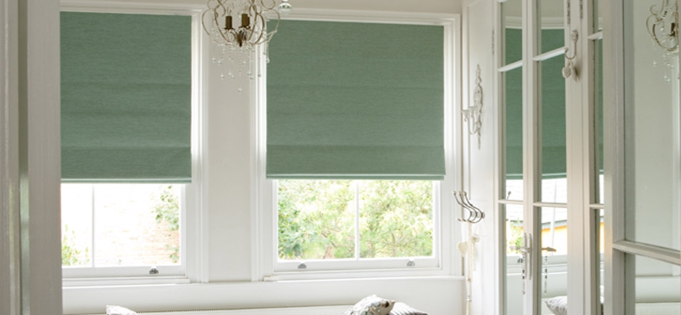 Green Roman Blind