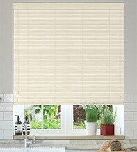 Charisma Ivory Fine Grain – Faux Wood Blind