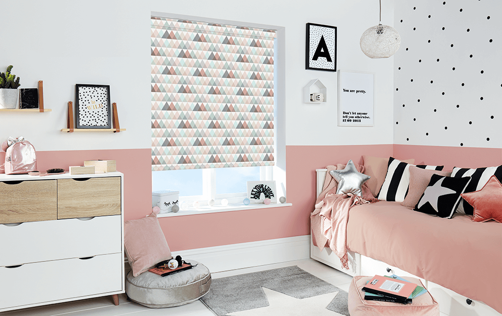 Geometric Pink blind in kids room