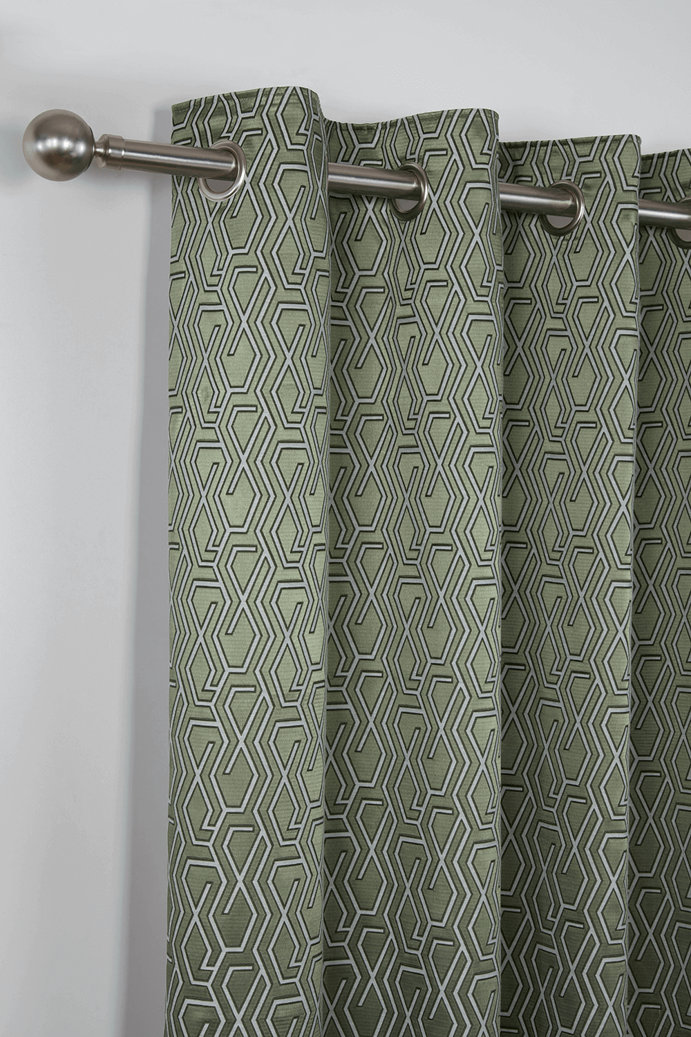 How to Hang Pinch Pleat Curtains